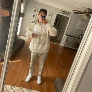 Meet your Posher, Eduardo